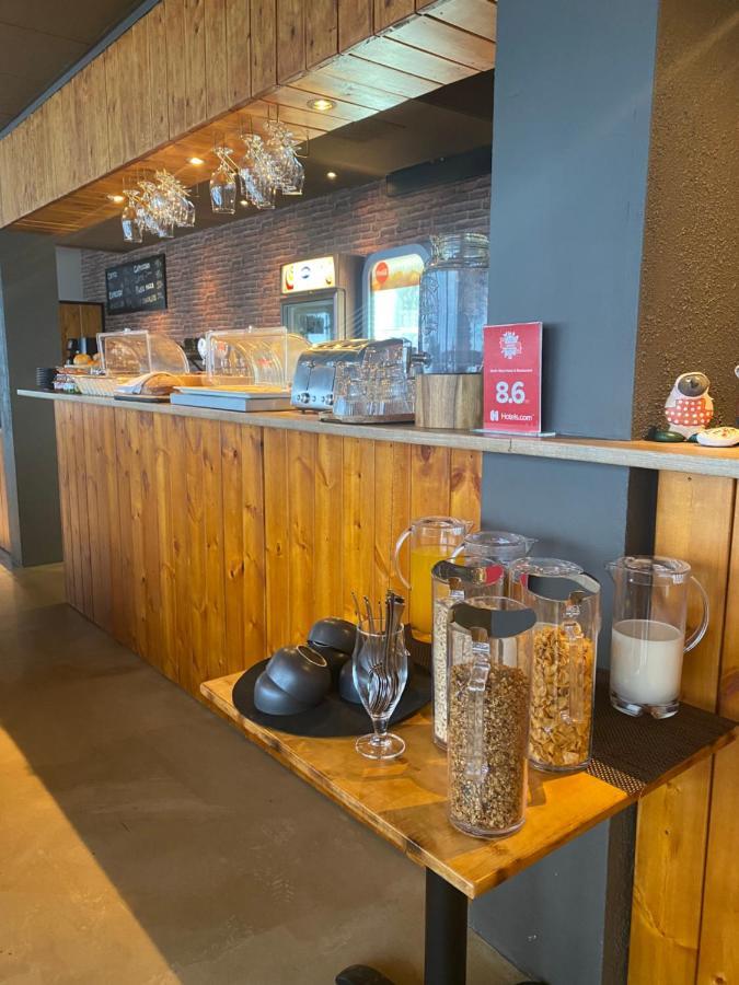 西北餐厅酒店 Vithigerthi 外观 照片