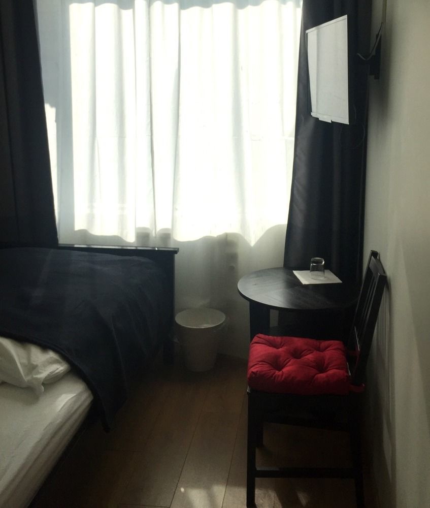 西北餐厅酒店 Vithigerthi 外观 照片